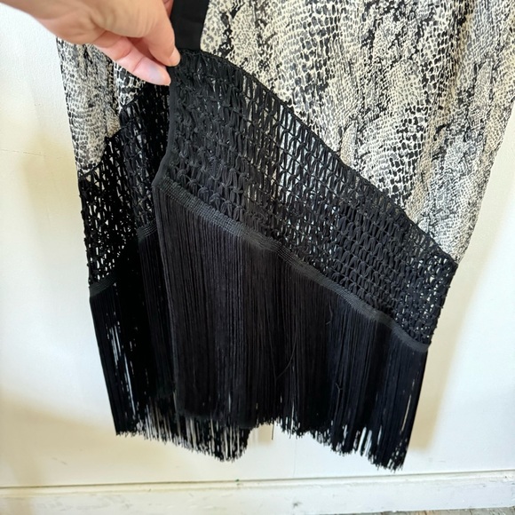 Tamara Mellon 100% Silk Fringe Kimono Cover Up Snakeskin Print Opera Coat M / L - Picture 6 of 9